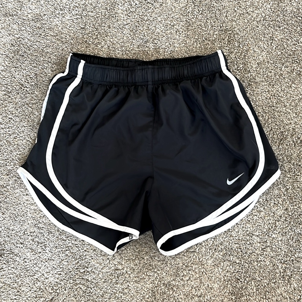 Nike women’s running shorts